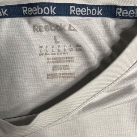 Reebok Short Sleeve Shirt Size XL Light Gray EUC - Picture 3 of 5